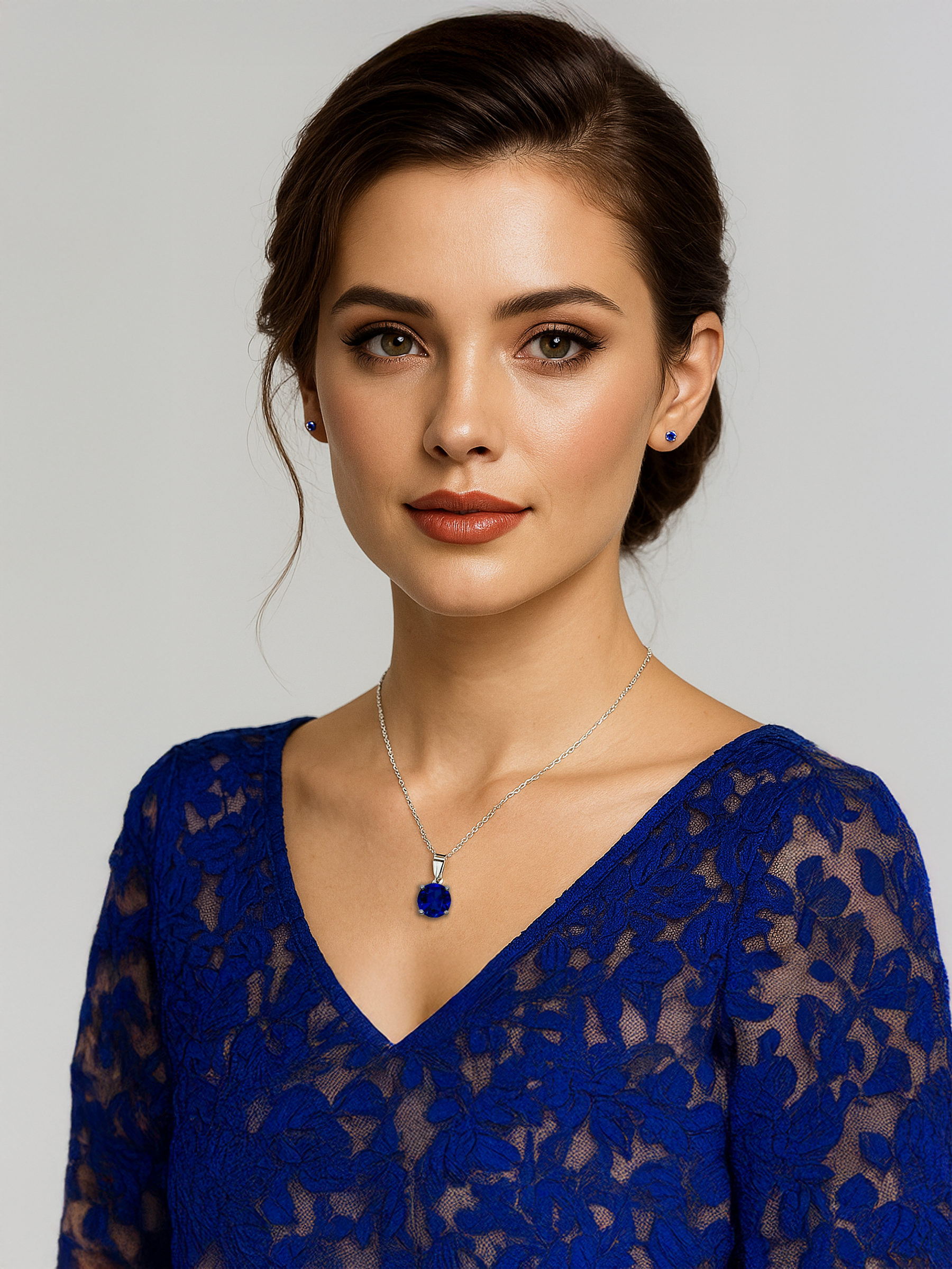 women wearing 2ct Lab Grown Blue Sapphire Pendant Necklace