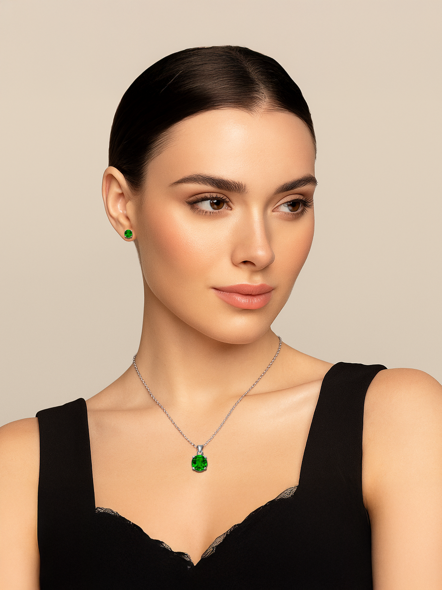 2ct Lab Grown Emerald Pendant Necklace